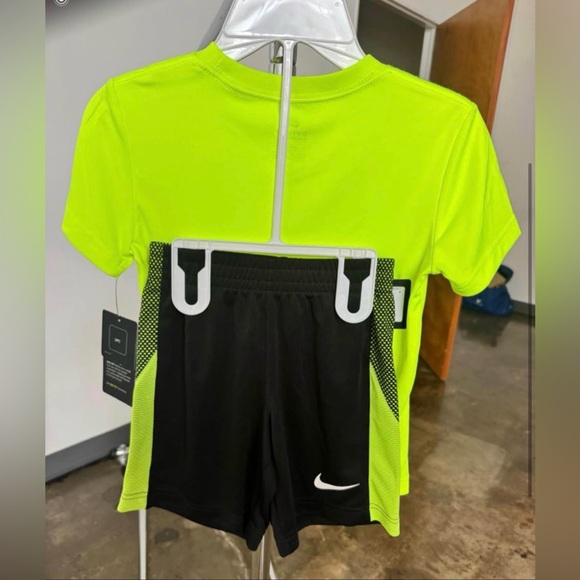 Nike Kids Bright Lime Tee - Picture 2 of 4